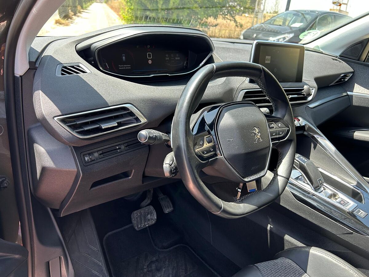 PEUGEOT 3008 ALLURE 1.2 E-THP AUTO SPANISH LHD IN SPAIN 95000 MILES SUPERB 2018
